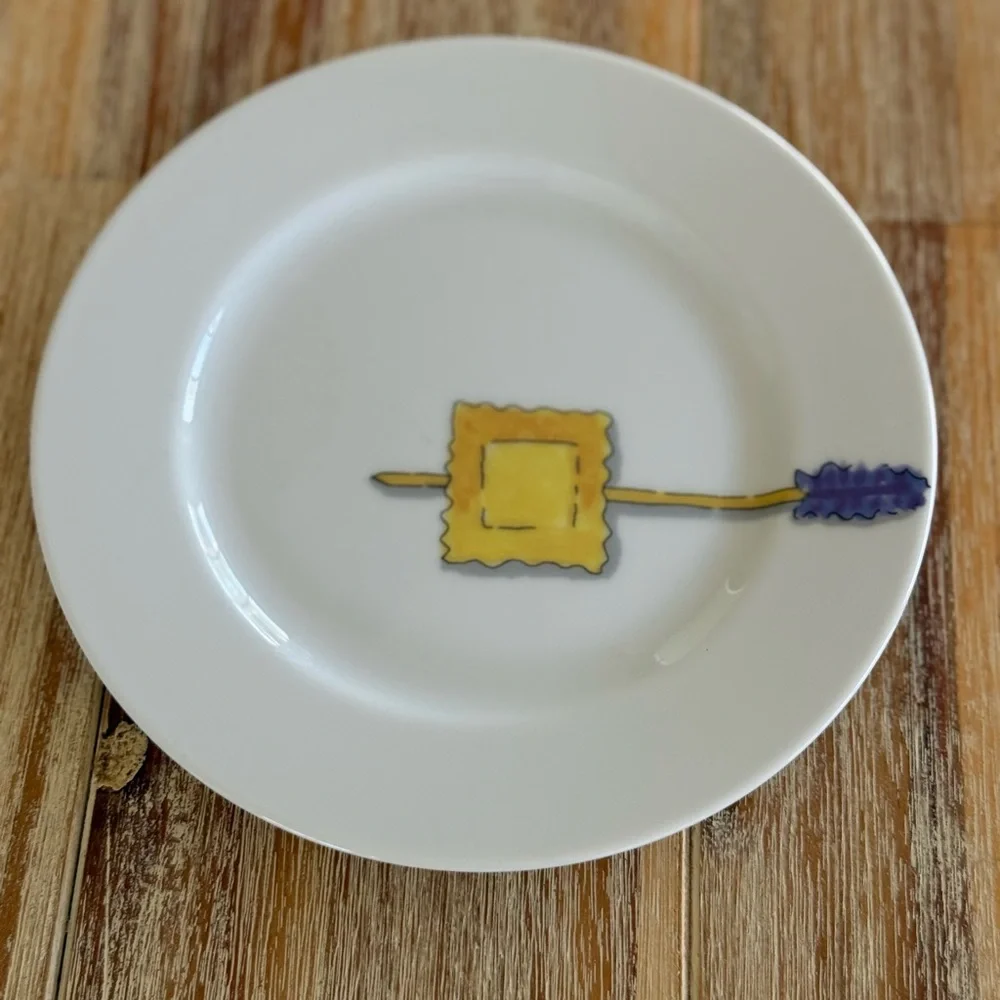 Crate&Barrel Tidbits Appetizer Plates Nancy Green Set of Two